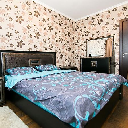 סומי Vip Apartment On Ilinska מראה חיצוני תמונה