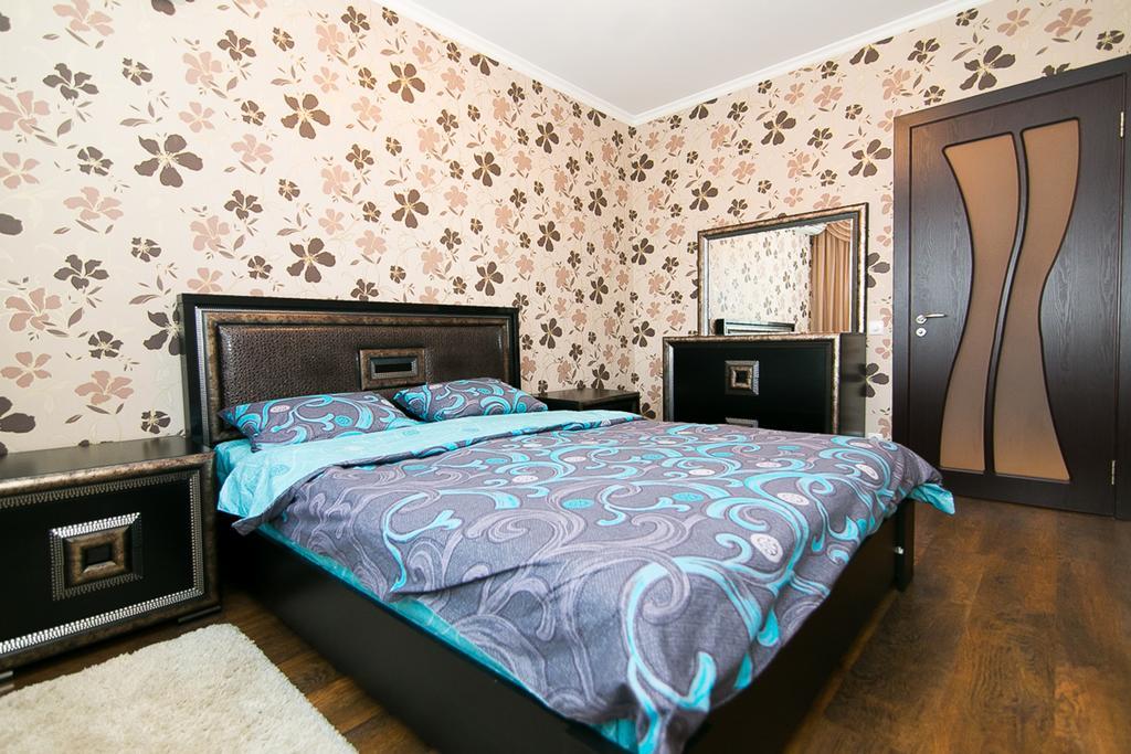 סומי Vip Apartment On Ilinska מראה חיצוני תמונה